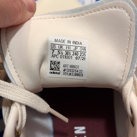 STAN SMITHS W - Picture 8 of 12